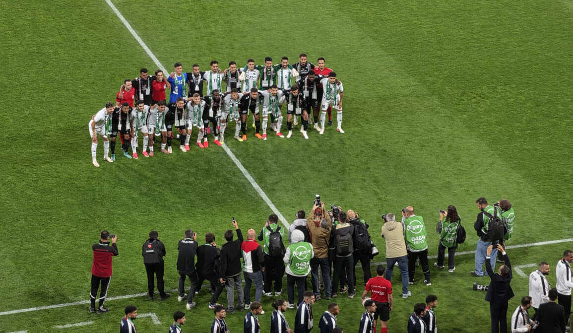 Konya’da tarihi gece! Kalpler Filistin için attı 66