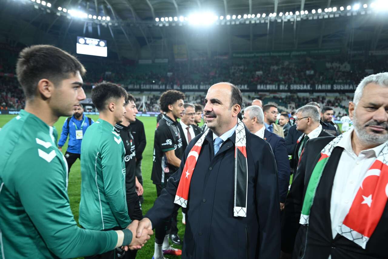 Konya’da tarihi gece! Kalpler Filistin için attı 142