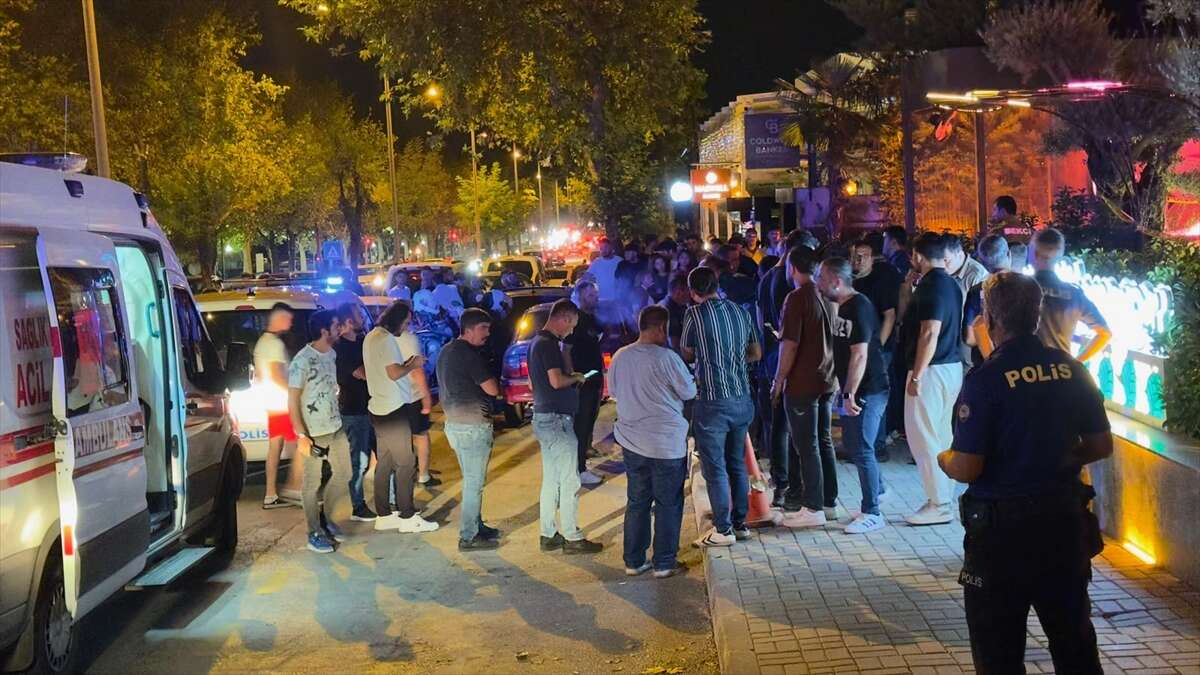 Kafeye kurşun yağdırdılar! Silahlı saldırıda 2 ölü, 4 yaralı var 2