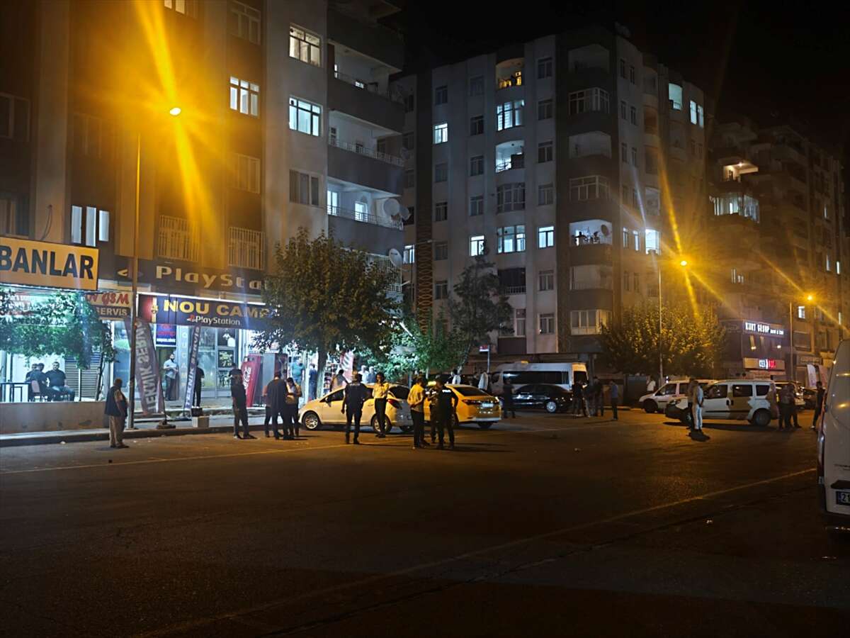 Oyun salonuna silahlı saldırı! Kurşun yağdırıp kaçtılar, 3 kişi vuruldu 10
