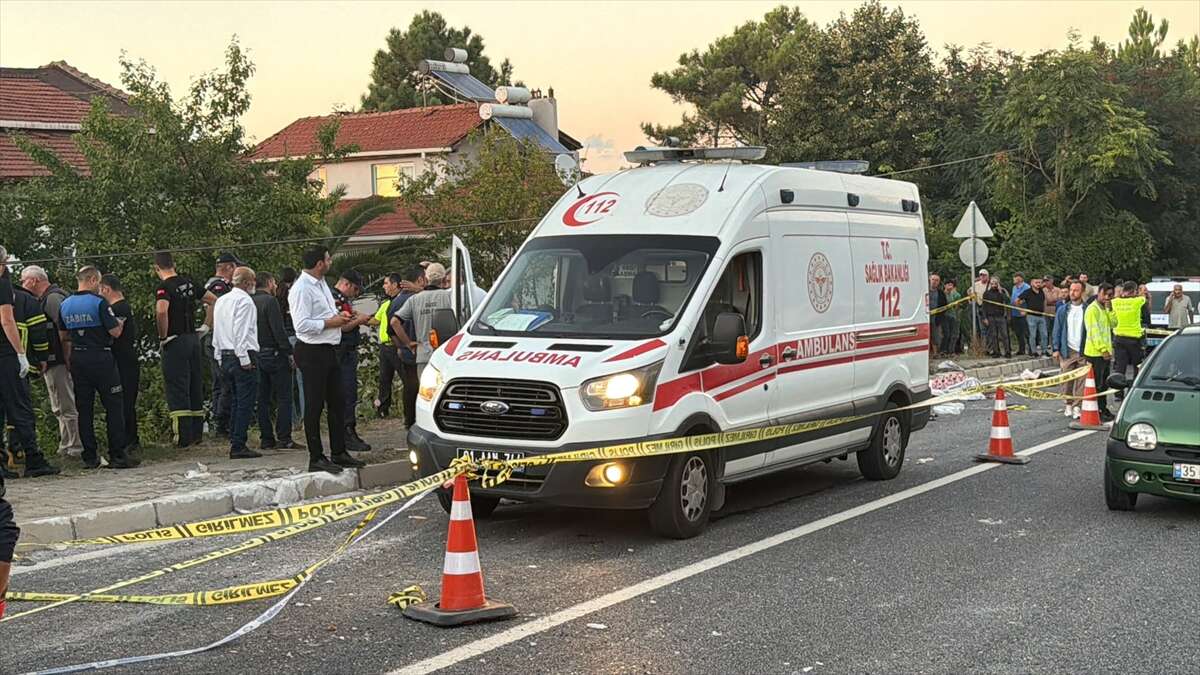 Tarım işçilerini taşıyan araçla TIR çarpıştı! 4 ölü, 9 yaralı var 3