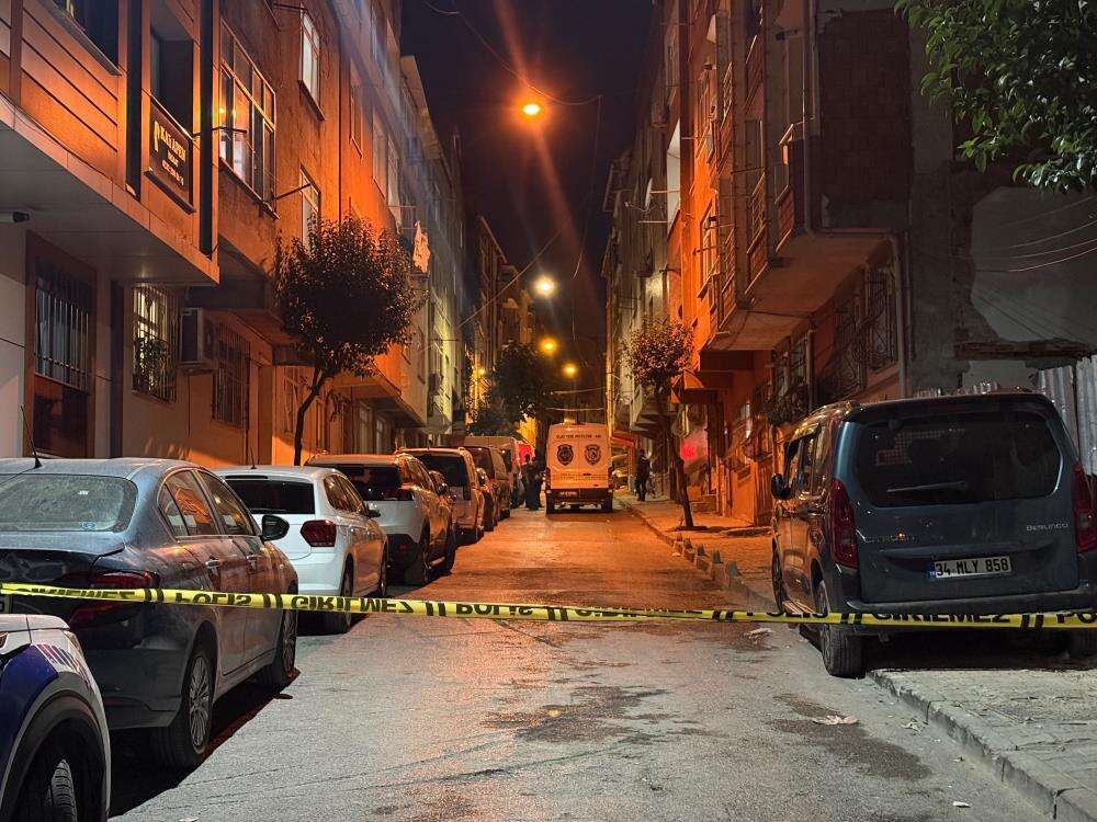 Evde tartışma silahlı saldırıya dönüştü! 1’i çocuk 3 kişi vuruldu 4