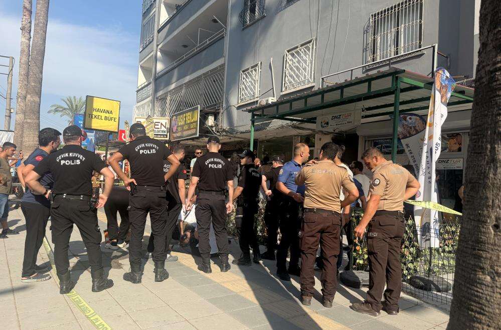 Uzaklaştırma kararını ihlal edip eşinin yanına gitti! Biri uzman çavuş 2 kişi öldü 2