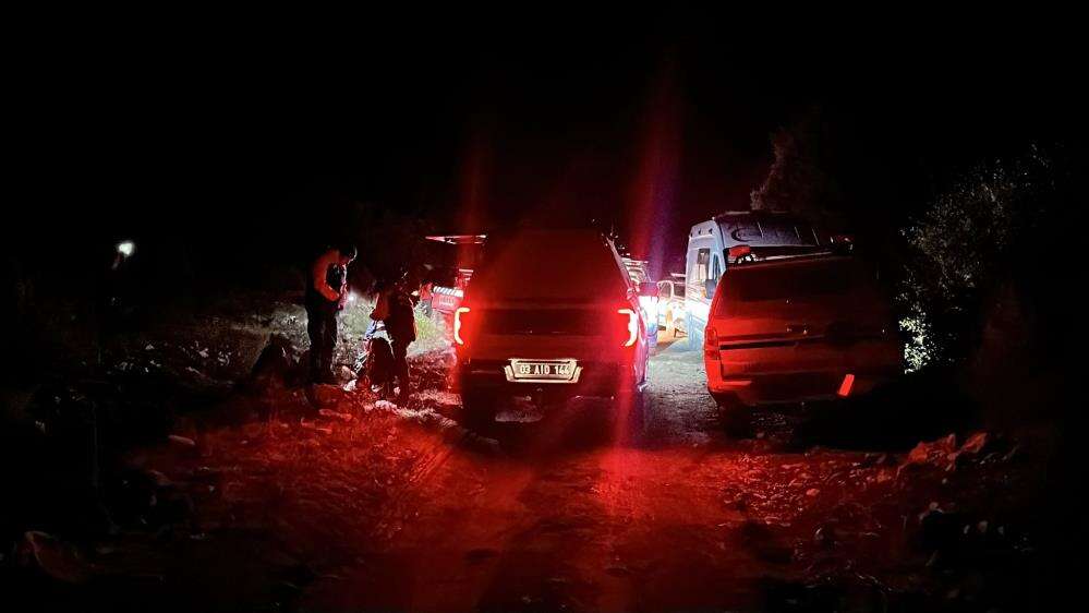 14 kişilik İHH ekibi kanyonda felaketi yaşadı! 1 ölü var, 13 kişiyi Konya ekipleri de arıyor 17