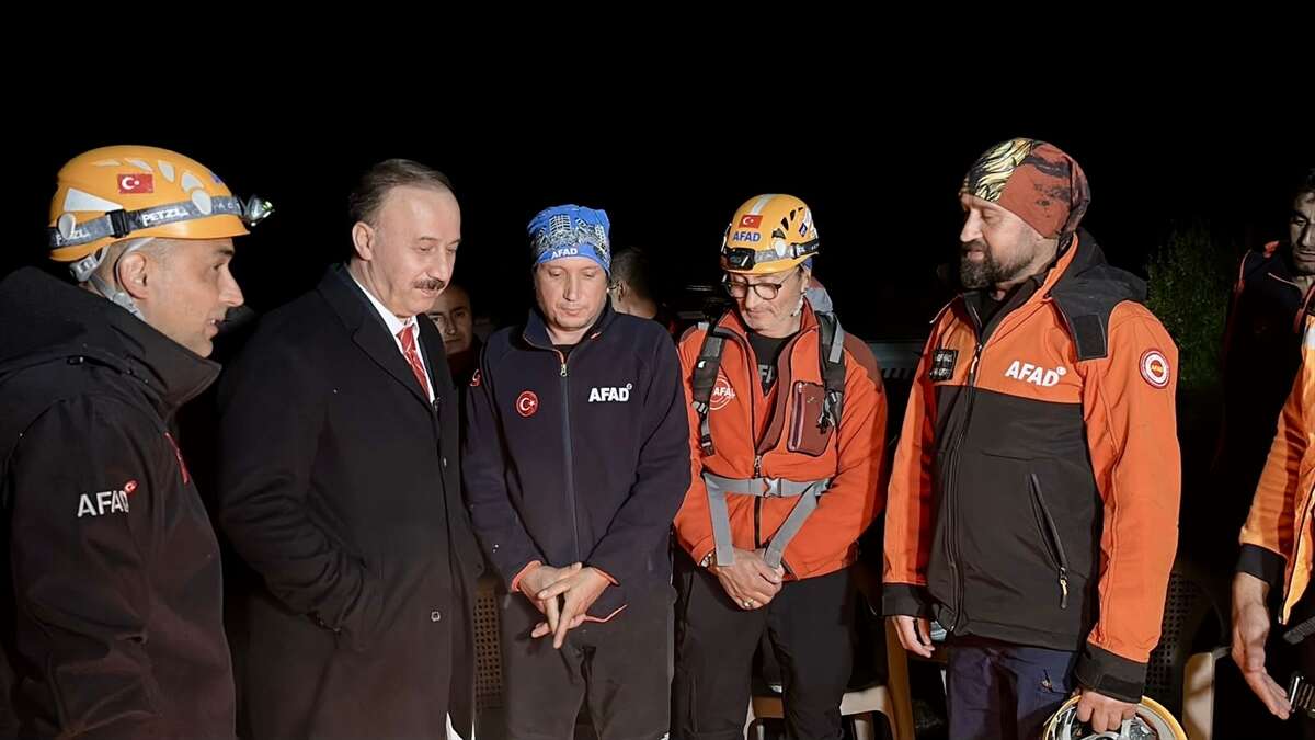 Kanyonda 30 saatlik kurtarma operasyonunun yeni görüntüleri! Herkes o anı bekledi 14