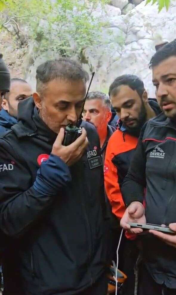 Kanyonda 30 saatlik kurtarma operasyonunun yeni görüntüleri! Herkes o anı bekledi 10