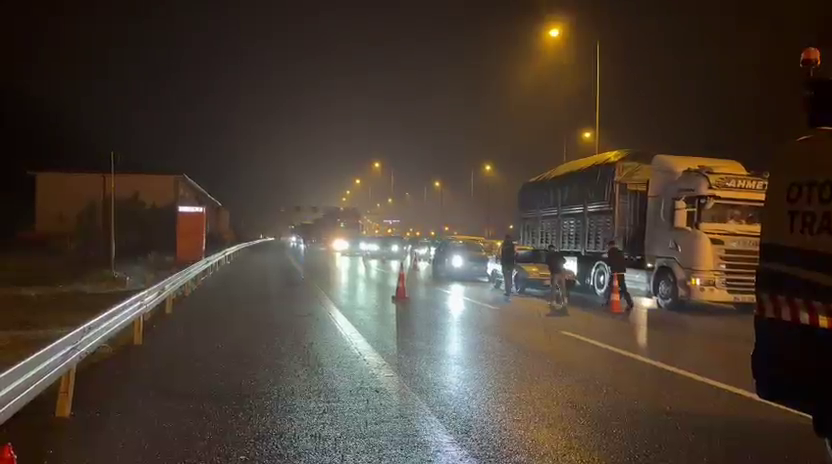 TIR tünelde alev aldı 6
