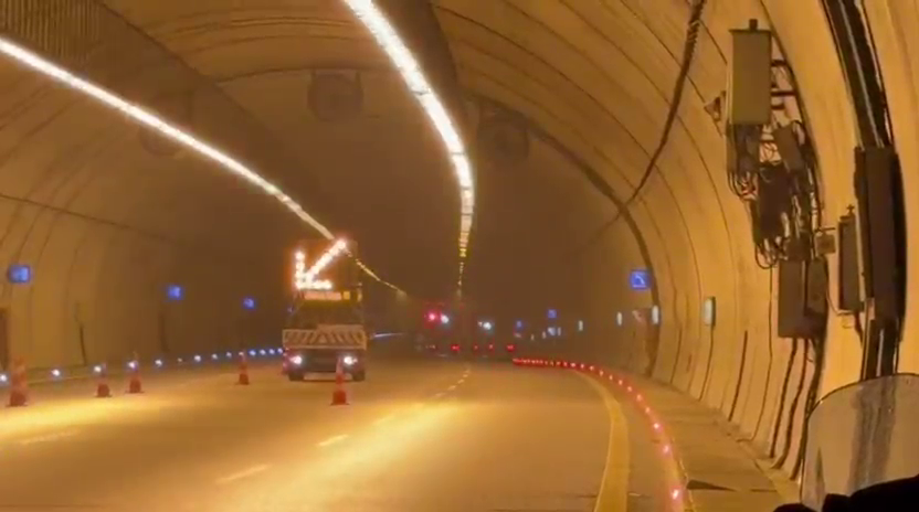 TIR tünelde alev aldı 5