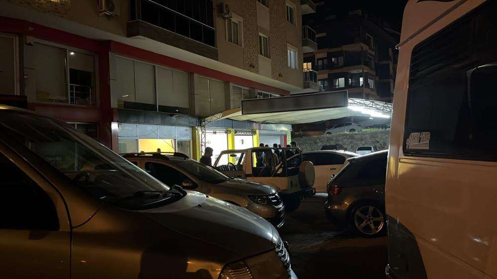 Oto yıkamacıda silahlı kavga! Ahmet Çatar öldü, 2 yaralı var 4