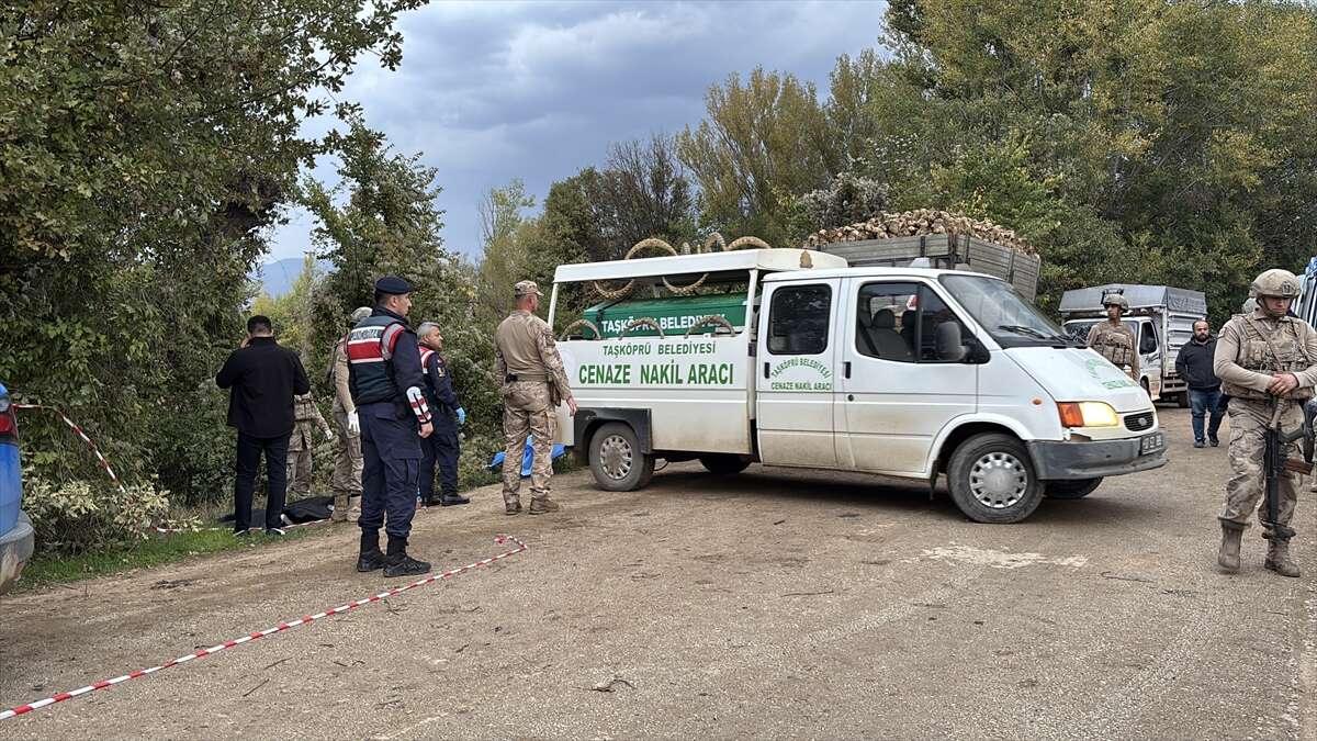Pancar tarlasında silahlı katliam! Aynı aileden 4 kişi öldürüldü 3