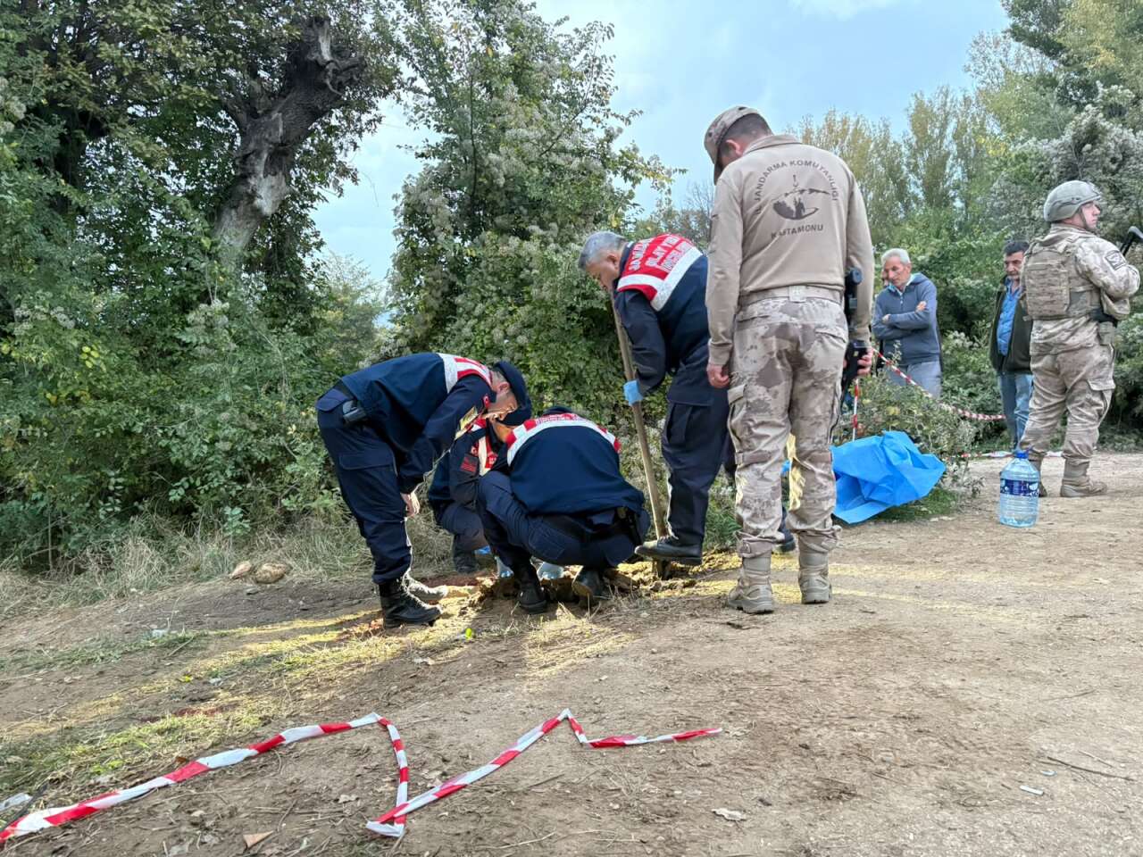 Pancar tarlasında silahlı katliam! Aynı aileden 4 kişi öldürüldü 18