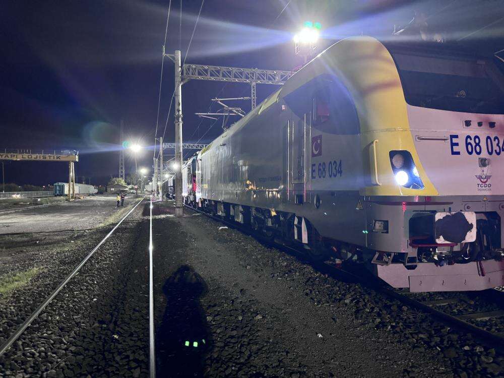 Garda kimyasal alarm! Tren vagonu karantinaya alındı 4
