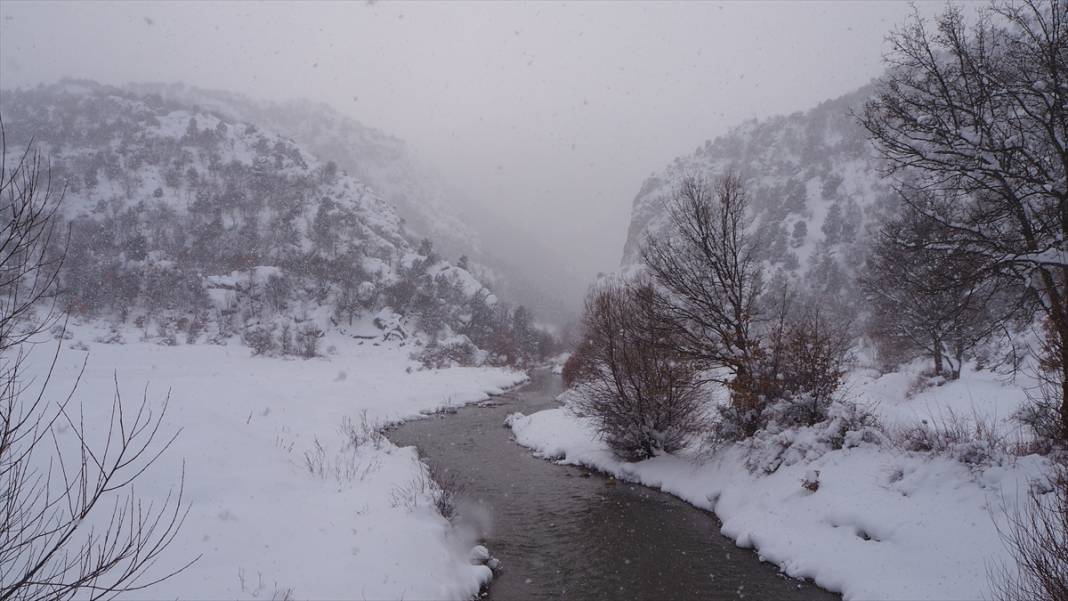 Konya'nın meşhur mesire alanı kar manzarasıyla kış aylarında da ilgi odağı 11
