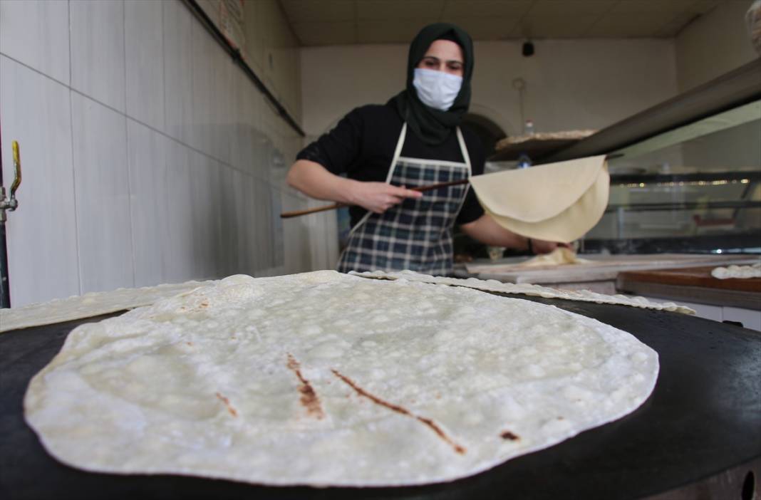 Konyalı kadın girişimci, KOSGEB desteğiyle açtığı börek evinde siparişlere yetişemiyor 18