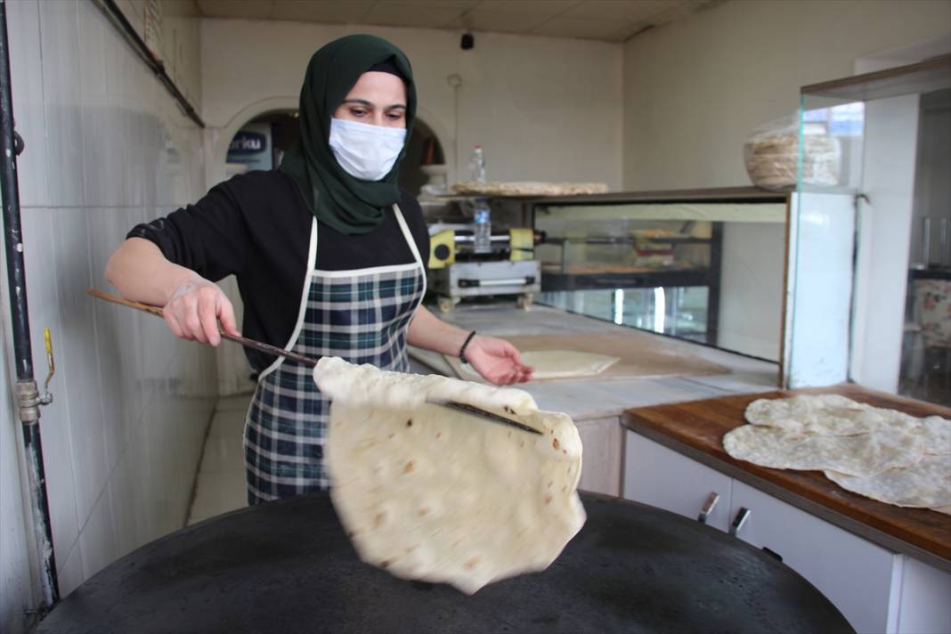 Konyalı kadın girişimci, KOSGEB desteğiyle açtığı börek evinde siparişlere yetişemiyor 20