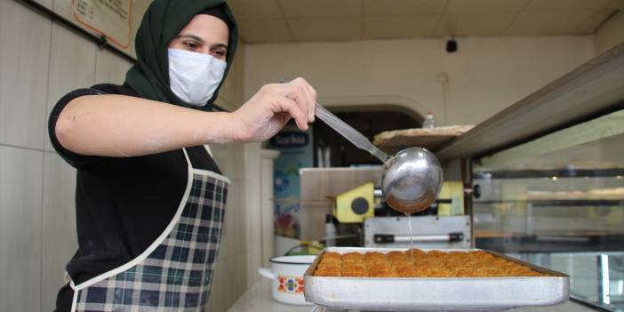 Konyalı kadın girişimci, KOSGEB desteğiyle açtığı börek evinde siparişlere yetişemiyor