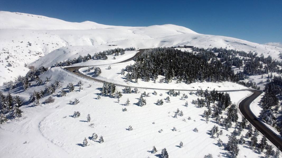 Konya'da kış turizminin merkezi nisan ayında da kayak imkanı sunuyor 14