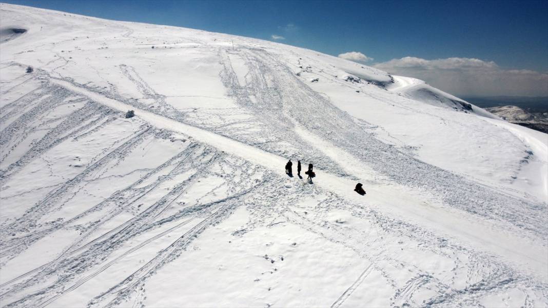 Konya'da kış turizminin merkezi nisan ayında da kayak imkanı sunuyor 2