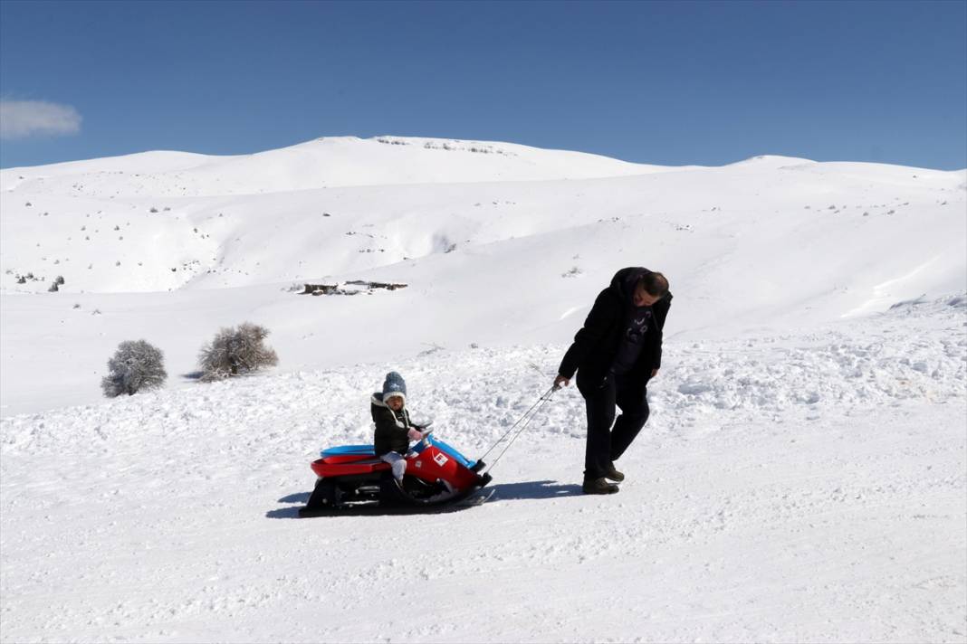 Konya'da kış turizminin merkezi nisan ayında da kayak imkanı sunuyor 8