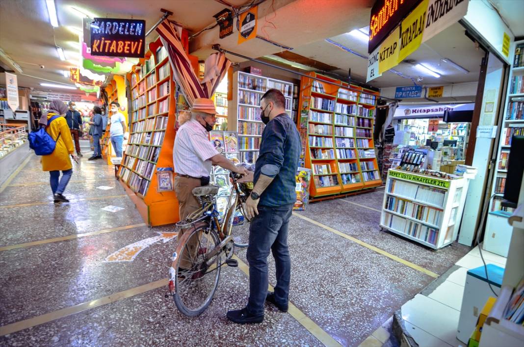 Konya'da kitap kokusuyla müziğin tınısını buluşturan çarşı! Mimarisiyle baş döndürüyor 8