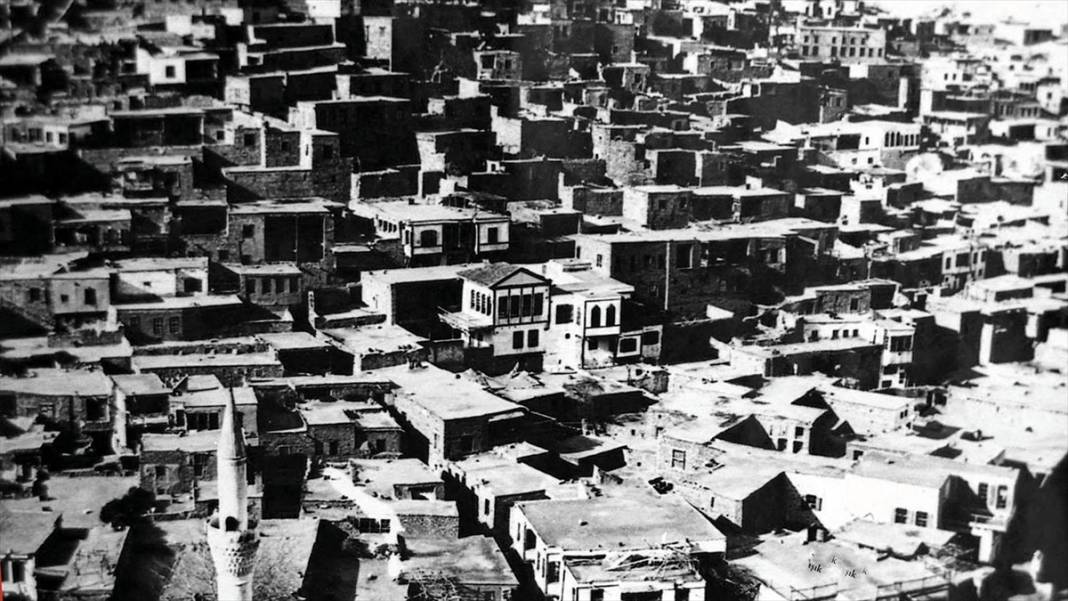 Arşivlediği 3 bin tarihi fotoğrafla yaşadığı Konya'nın görsel hafızası oldu 10