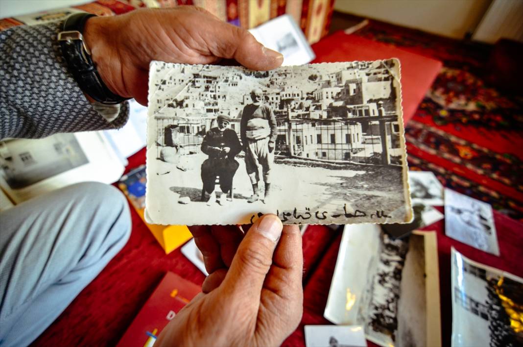 Arşivlediği 3 bin tarihi fotoğrafla yaşadığı Konya'nın görsel hafızası oldu 24