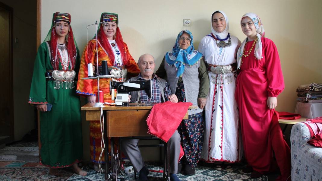 Konya'da geleneksel düğün kıyafetleri çeyrek asırdır terzi çiftin elinde hayat buluyor 11