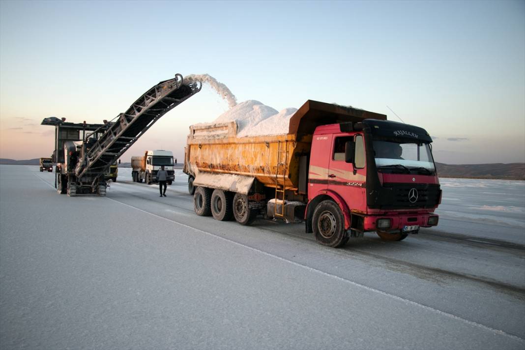 Konya'da bir paletle başladıkları tuz ihracatını 70 ülkede 200 bin palete çıkardılar 17
