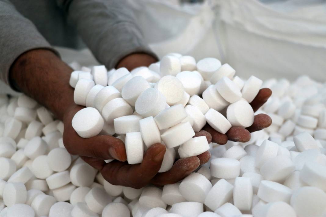 Konya'da bir paletle başladıkları tuz ihracatını 70 ülkede 200 bin palete çıkardılar 20