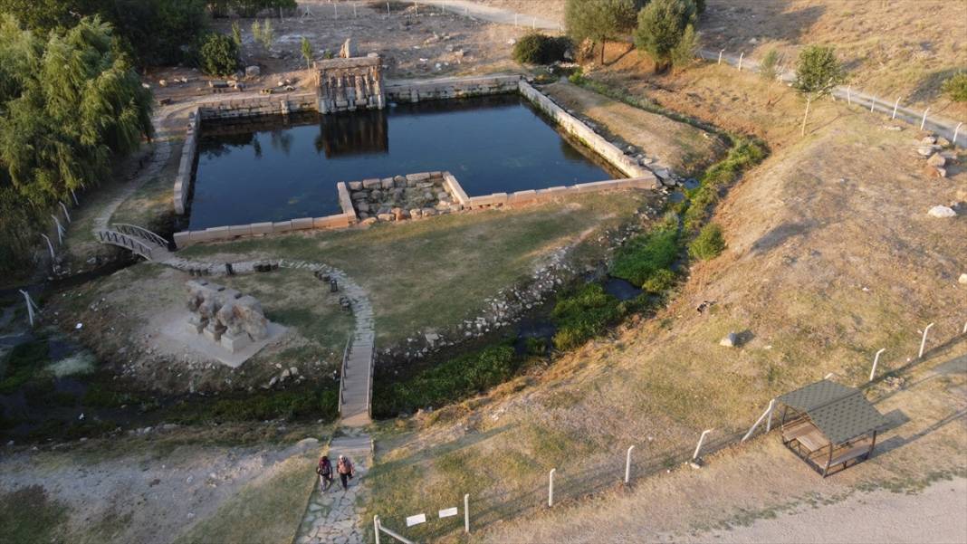 Konya'daki Hitit su anıtı tarihi ve mimarisiyle ilgi çekiyor 1