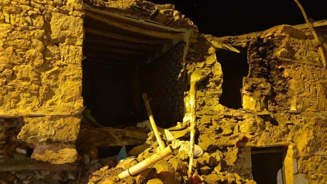 Konya'daki depremde 66 yapıda hasar oluştu 19