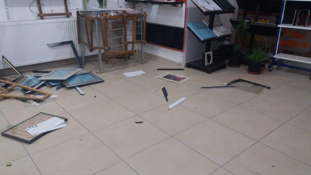 Konya'daki depremde 66 yapıda hasar oluştu 55