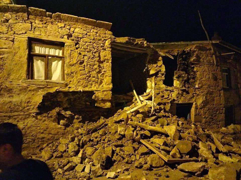 Konya'daki depremde 66 yapıda hasar oluştu 73