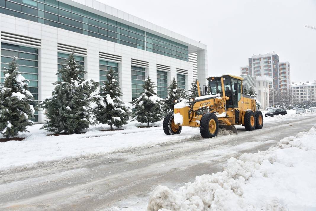 Konya'da kar yağışının güzelliği fotoğraf karelerine yansıdı 19