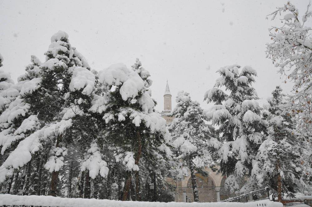 Konya'da kar yağışının güzelliği fotoğraf karelerine yansıdı 20