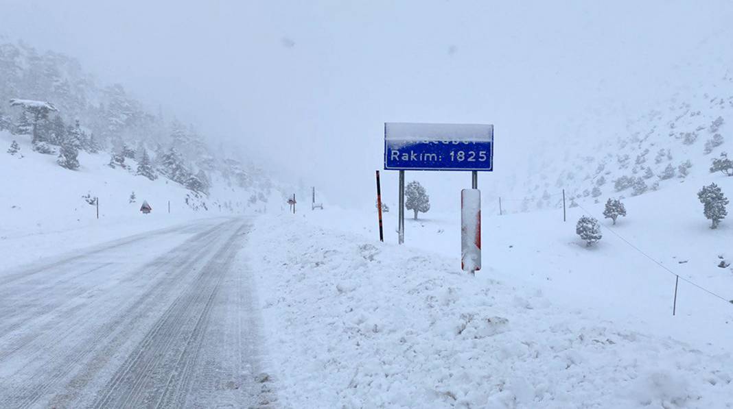 Konya'da kar yağışının güzelliği fotoğraf karelerine yansıdı 26