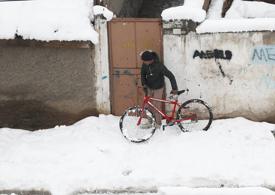 Konya'da kar yağışının güzelliği fotoğraf karelerine yansıdı 27