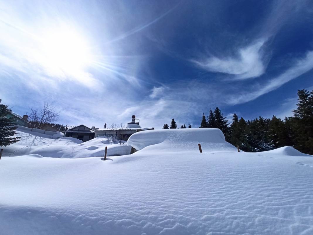 Yaylalarda ev boyu kar! Konyalı doğaseverler fotoğrafladı 14
