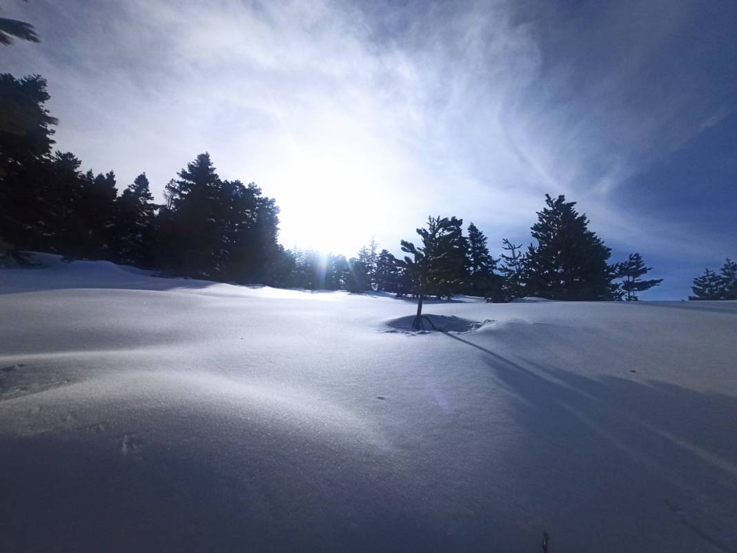 Yaylalarda ev boyu kar! Konyalı doğaseverler fotoğrafladı 8