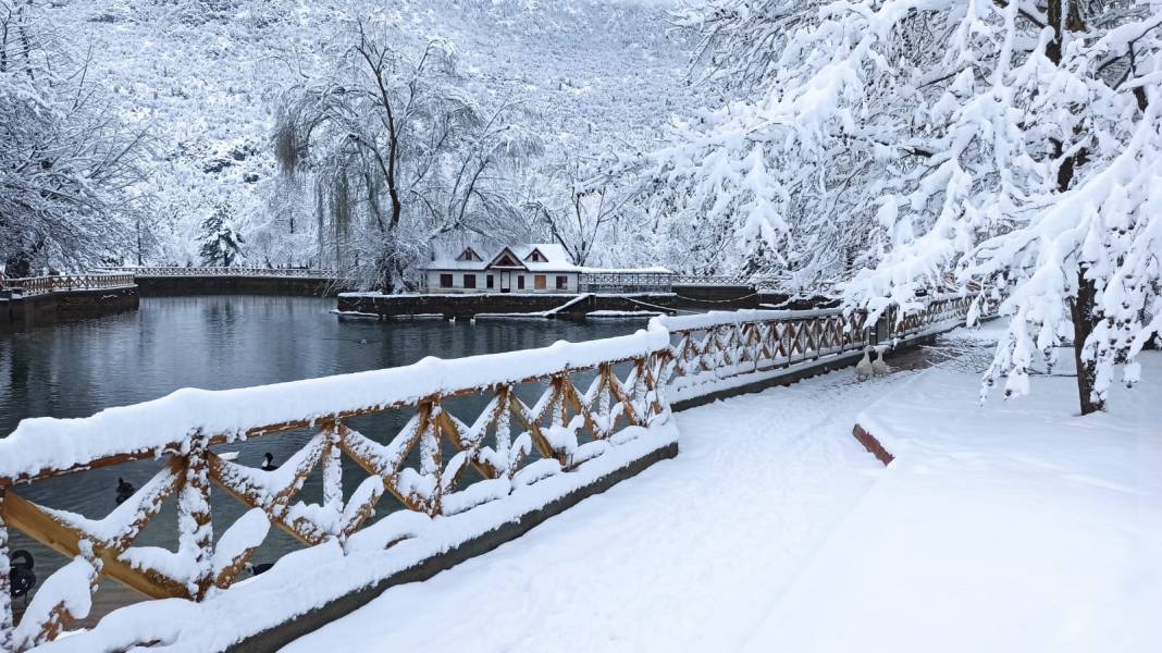 Mart ayında Konya’dan kartpostallık kar manzarası 1