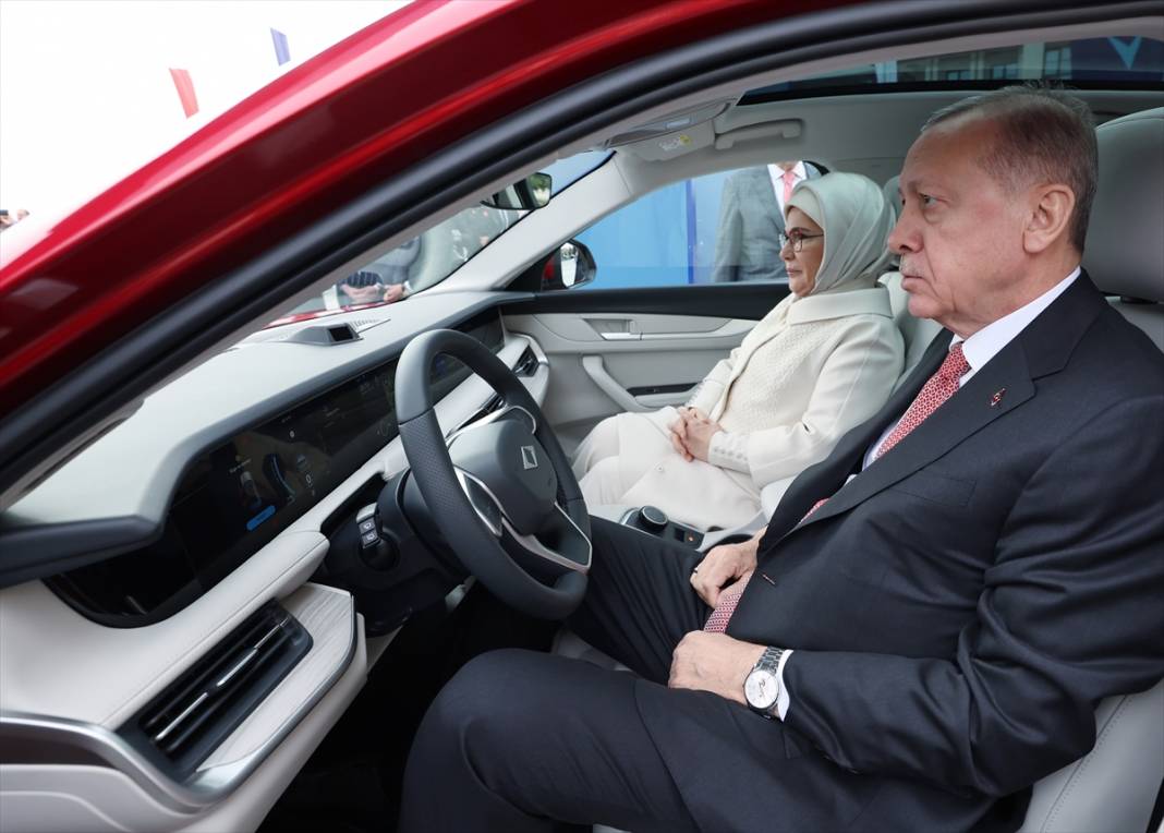 Cumhurbaşkanı Erdoğan'a Togg otomobili teslim edildi 19