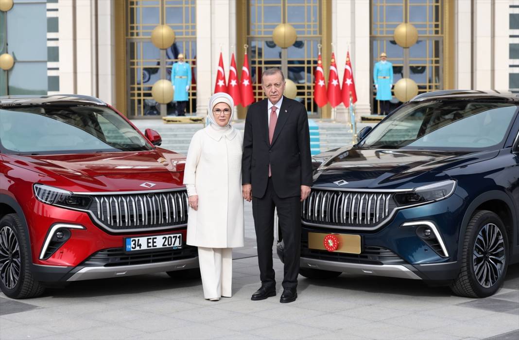 Cumhurbaşkanı Erdoğan'a Togg otomobili teslim edildi 25