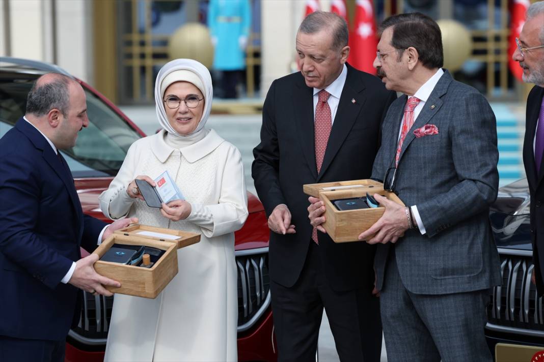 Cumhurbaşkanı Erdoğan'a Togg otomobili teslim edildi 29