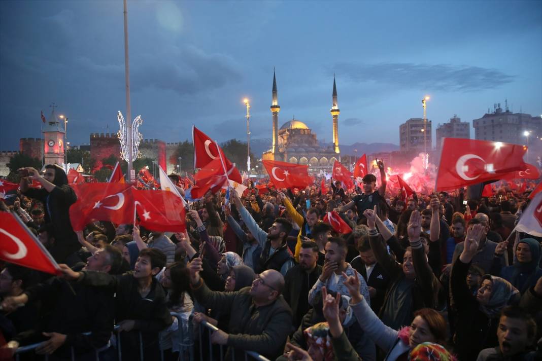 Cumhurbaşkanı Erdoğan'ın seçim başarısı böyle kutlandı 13