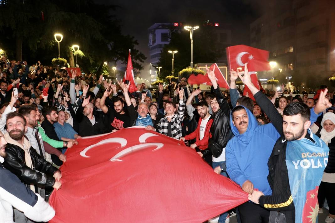 Cumhurbaşkanı Erdoğan'ın seçim başarısı böyle kutlandı 44