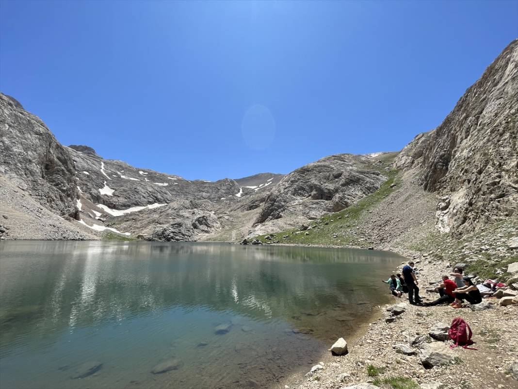 Konya sınırlarındaki Bolkar Dağları eşsiz manzarasıyla görsel şölen sunuyor 11