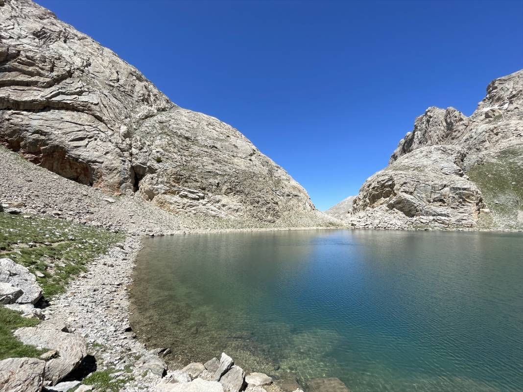 Konya sınırlarındaki Bolkar Dağları eşsiz manzarasıyla görsel şölen sunuyor 16