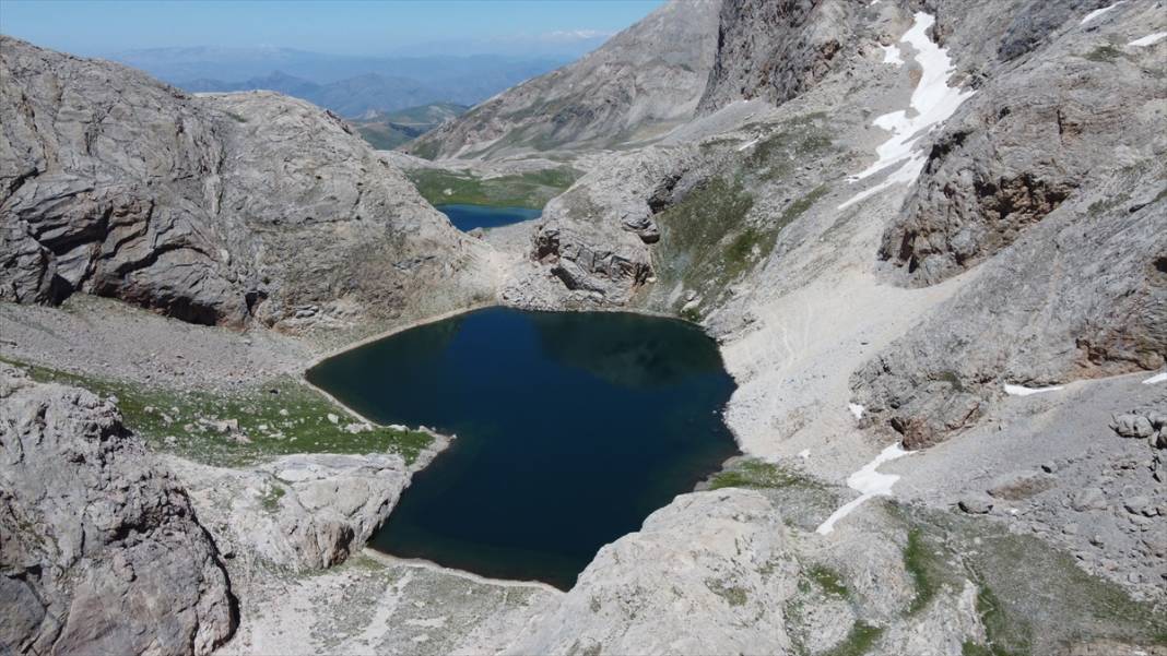 Konya sınırlarındaki Bolkar Dağları eşsiz manzarasıyla görsel şölen sunuyor 4