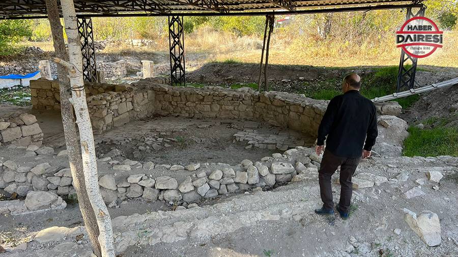Konya’da yonca tarlasında bulunan 1400 yıllık mozaik ilgi bekliyor 1