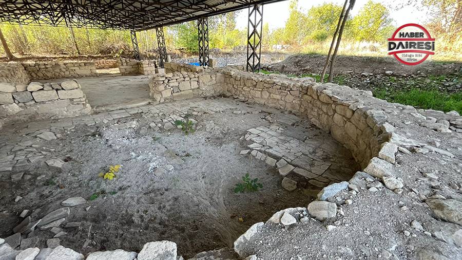 Konya’da yonca tarlasında bulunan 1400 yıllık mozaik ilgi bekliyor 10